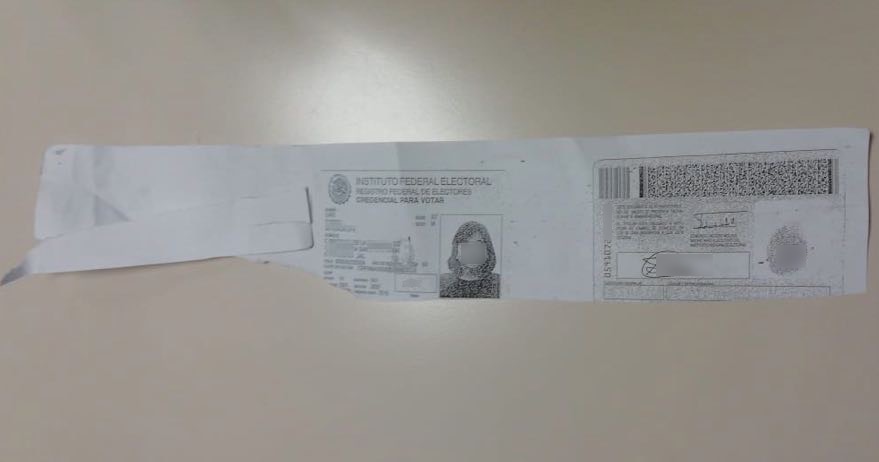 Copia de identificacion oficial que dejaron en papeleria